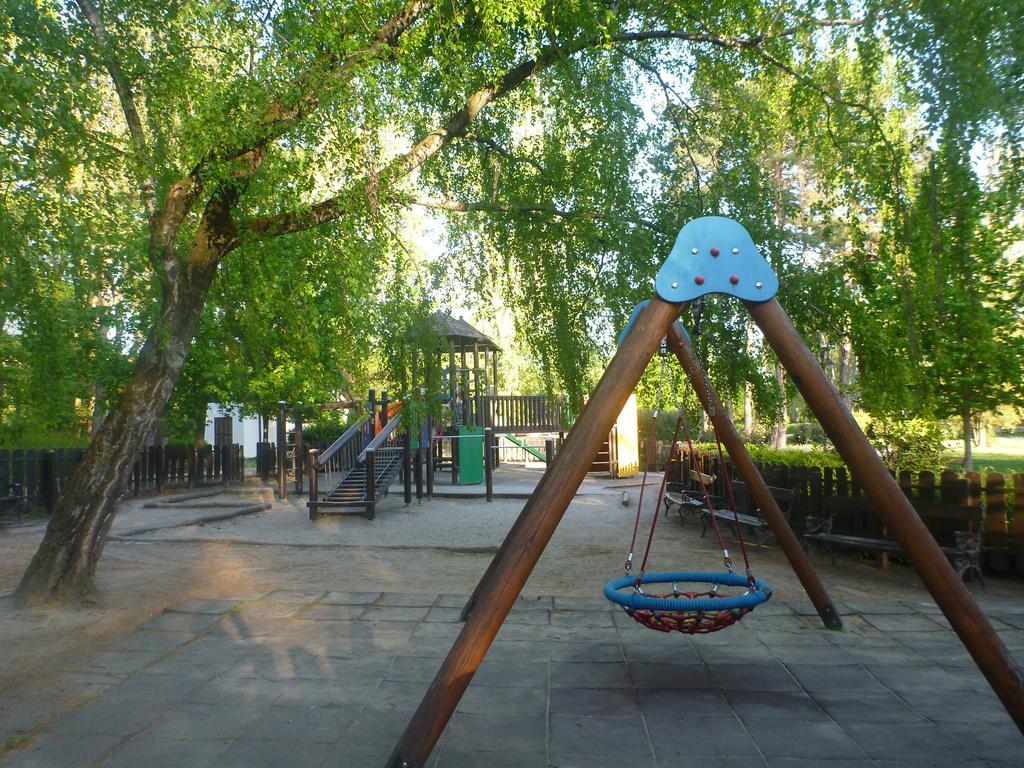 Ce Napfeny Hotel Siofok Bagian luar foto